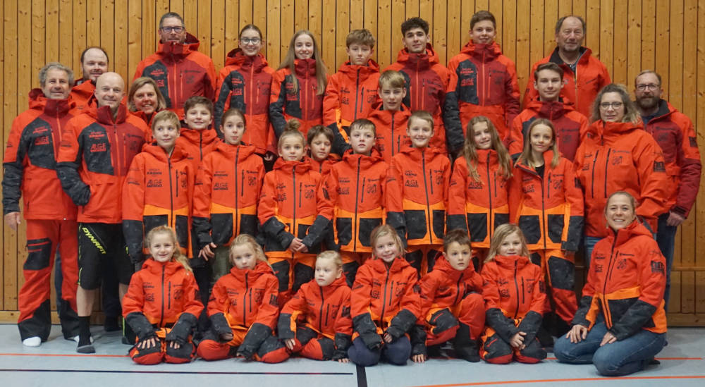 FIDURA-Fonds-Spende f&uuml;r Skianz&uuml;ge f&uuml;r den TSV Palling